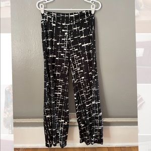 Black and white stretchy dress pants